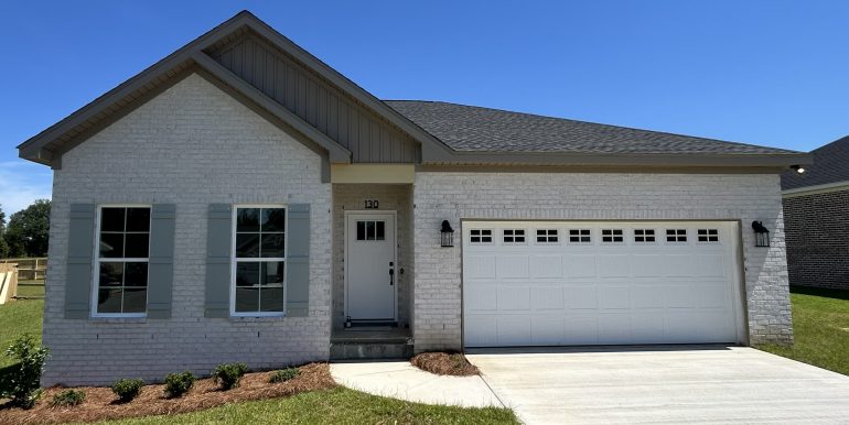 130 Edgewood Front 260625